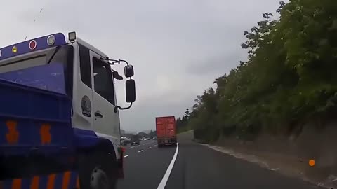 Wild Russian Road Rage! Crazy Crazy!