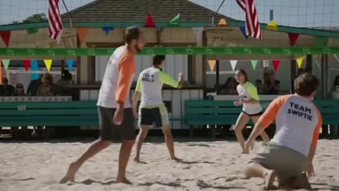 Belly needs Conrad to win the volleyball tournament | The Summer I Turned Pretty 1x06