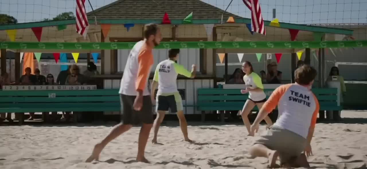 Belly needs Conrad to win the volleyball tournament | The Summer I Turned Pretty 1x06