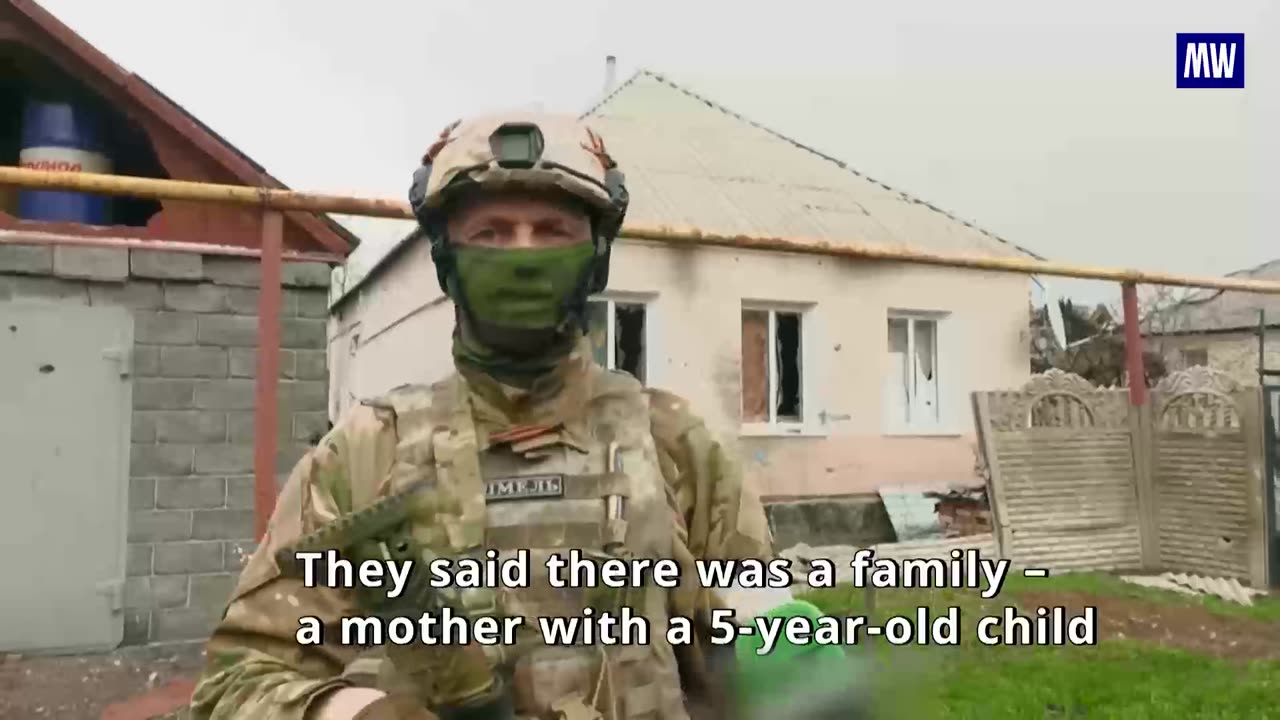 Chechen fighters helping Donbass civilians