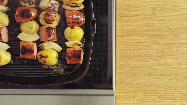 Tailgate Sauage Skewers