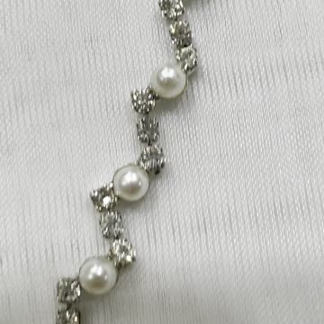 Rhodium Plated 16” Necklace. Made with Swarovski Crystal. Party. Event. Bridal