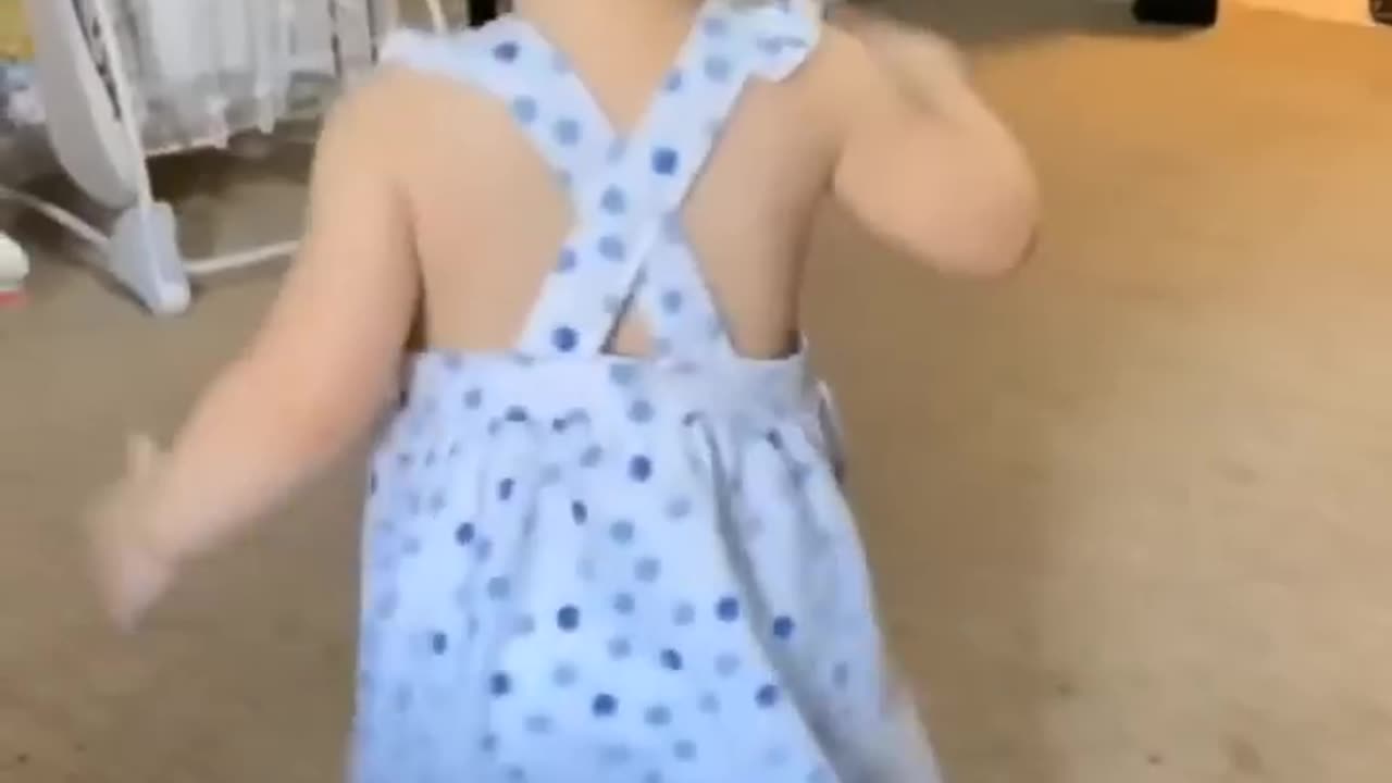 Cute baby funny video 🤣🤣🤣