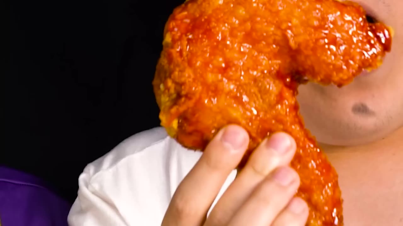 ASMR Mukbang Real Spicy Fried Chicken VS Jelly Spicy Fried Chicken EATING SOUNDS #Shorts