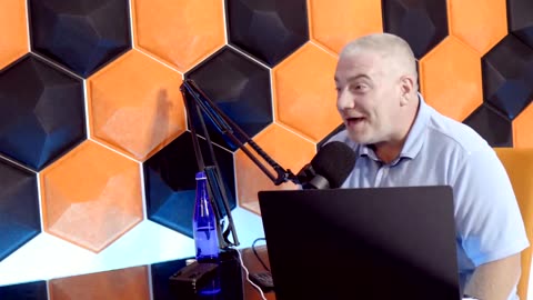 : Sie haben es auf YouTube gelöscht, hier ist es auf