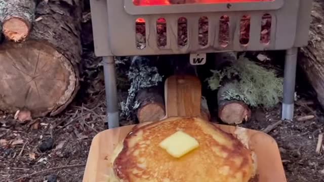 Only travel and food can live up to outdoor food.