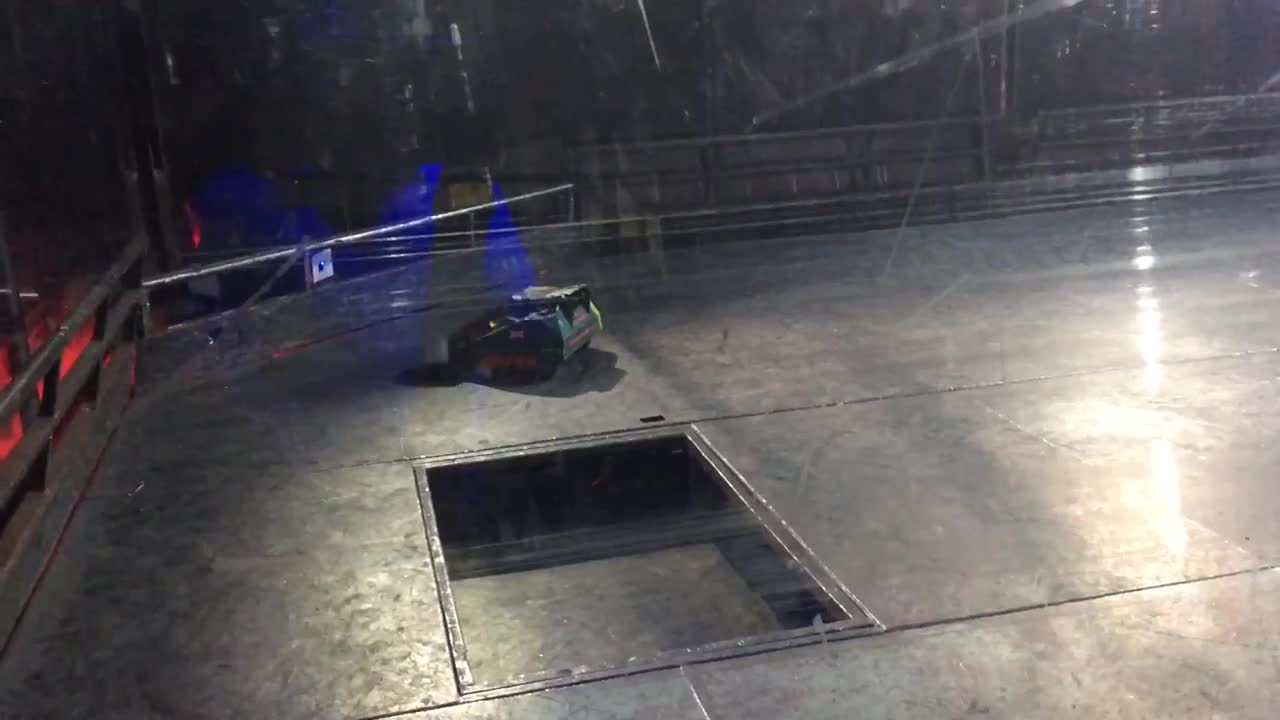 Extreme Robots Manchester 2018: TR3 Vs Ripper