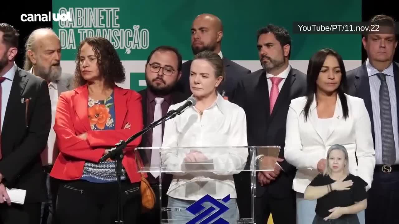 Não é papel de comandantes das Forças Armadas fazer avaliação política, diz Gleisi