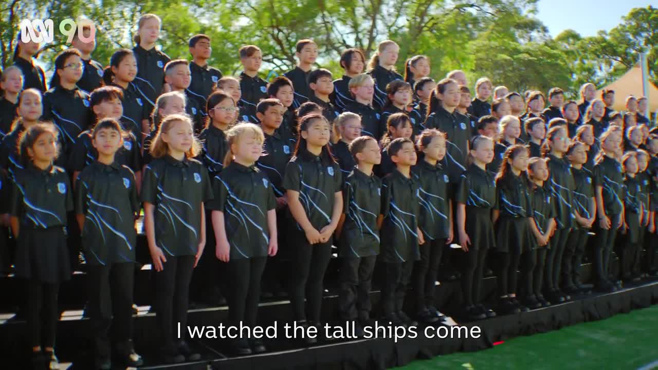 90 school kids perform 'I Am Australian' |