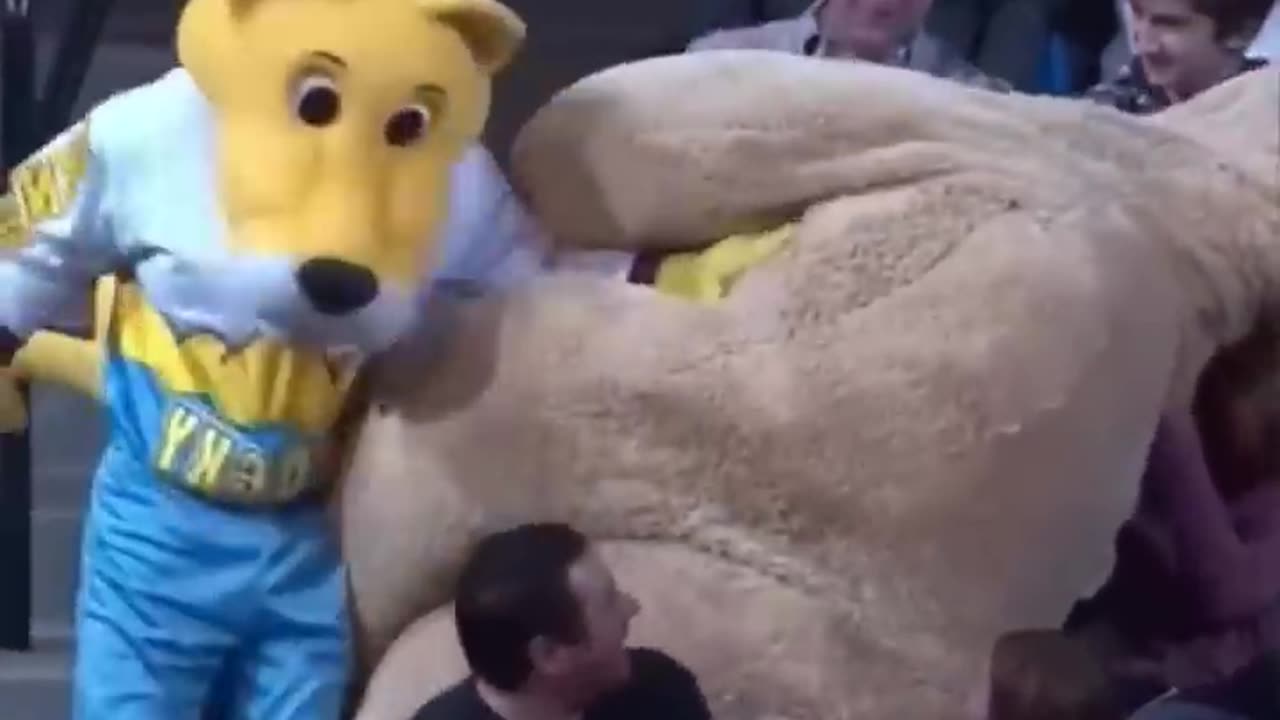 The World's Funniest mascot moment of all time | Fan buzz back