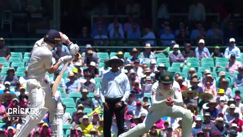 Quick bouncers by Aussies