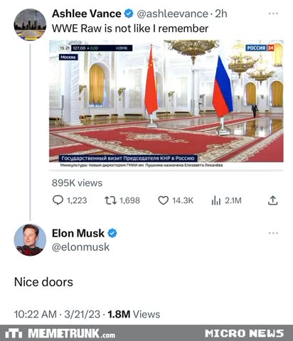 WWE Raw- BIG golden doors