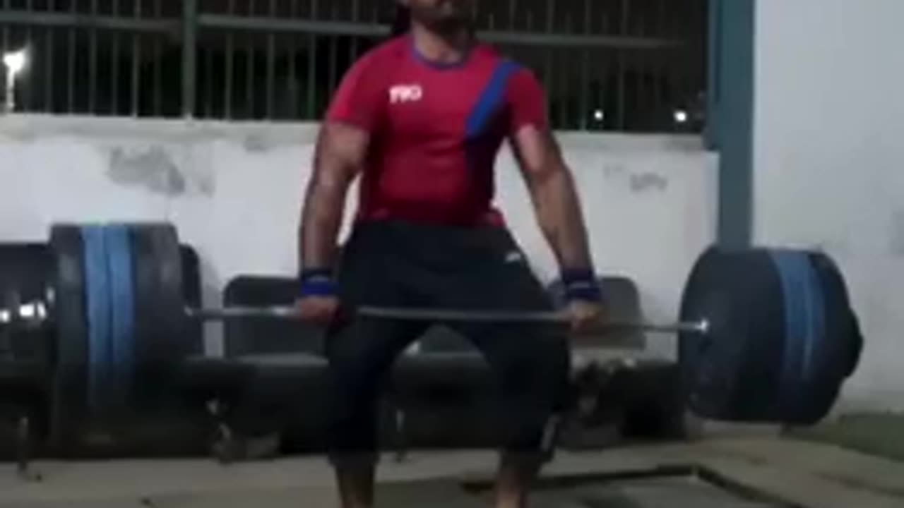 400kg weight lift