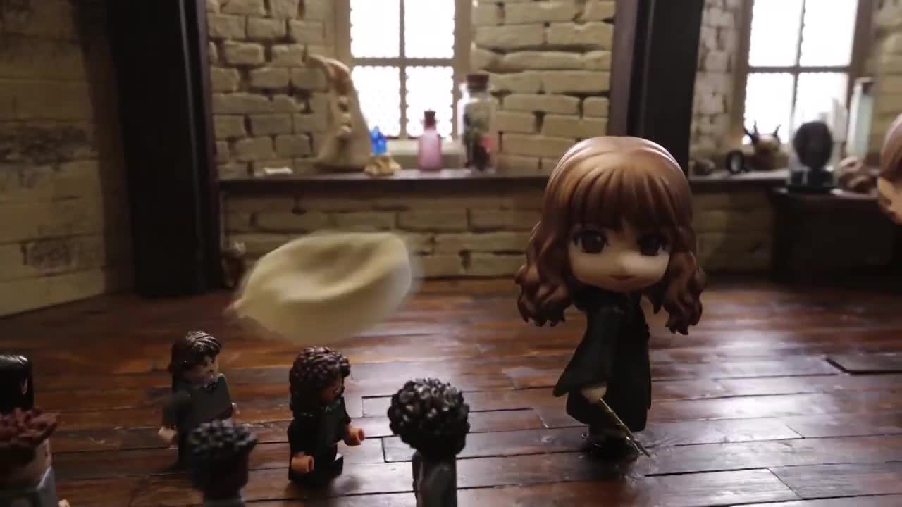 Momentos Mágicos de las películas Harry Potter | Trailer | WB Kids