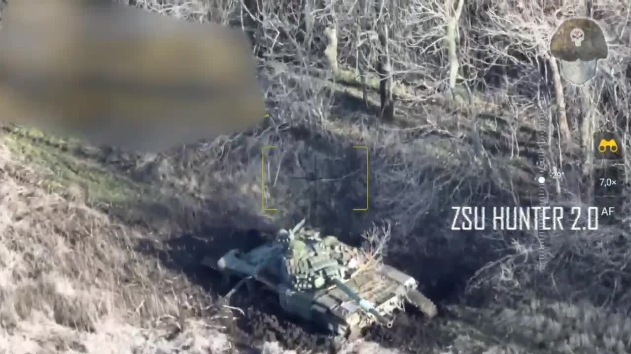 Ukrainian tank detonated on a mine