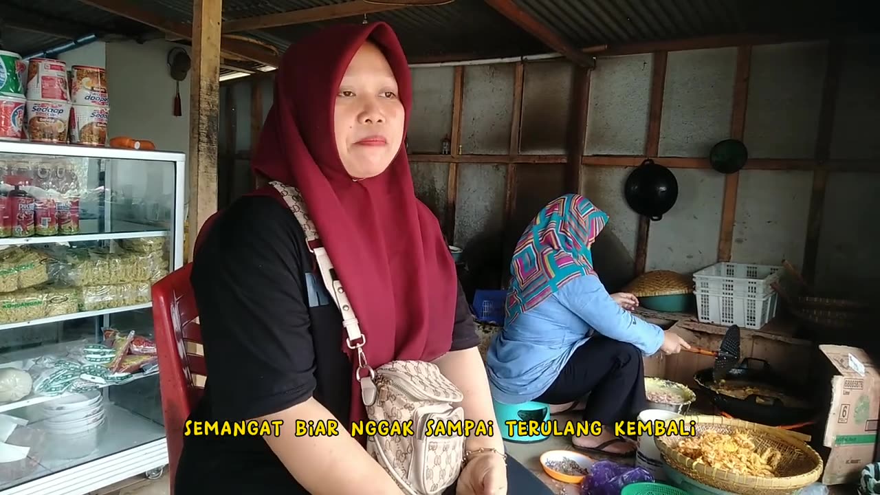 SEKARANG PUNYA RUMAH SENDIRI HASIL USAHA