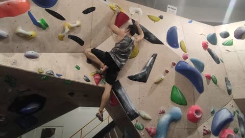 Fless! boulder gym / Sárga cetli