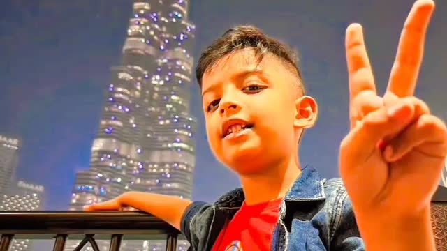 A day with kid in Dubai mall, Burj khalifa, UAE