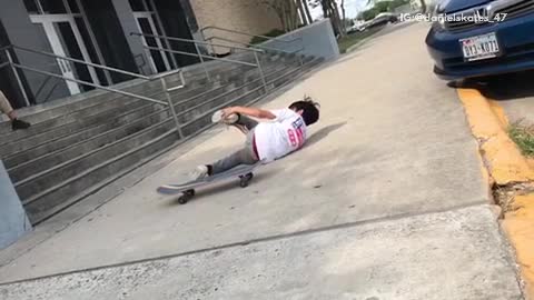 Gray pants skater breaks ankle