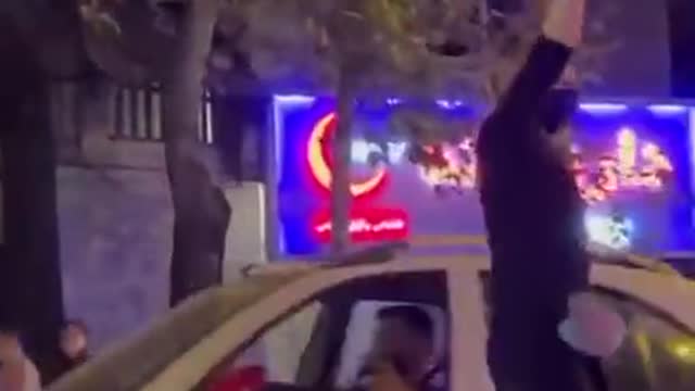 Day 7 of protests in Iran, Tehran is getting busy with protesters again