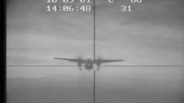 VRC-30 Scary Carrier Landing C-2 Greyhound