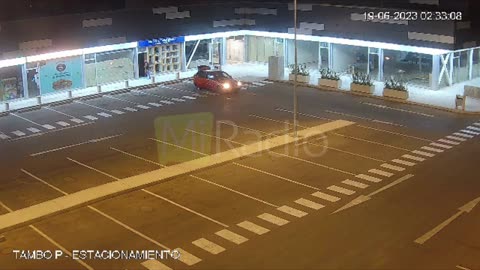 ROBO EN STRIPCENTER DE PEÑUELAS
