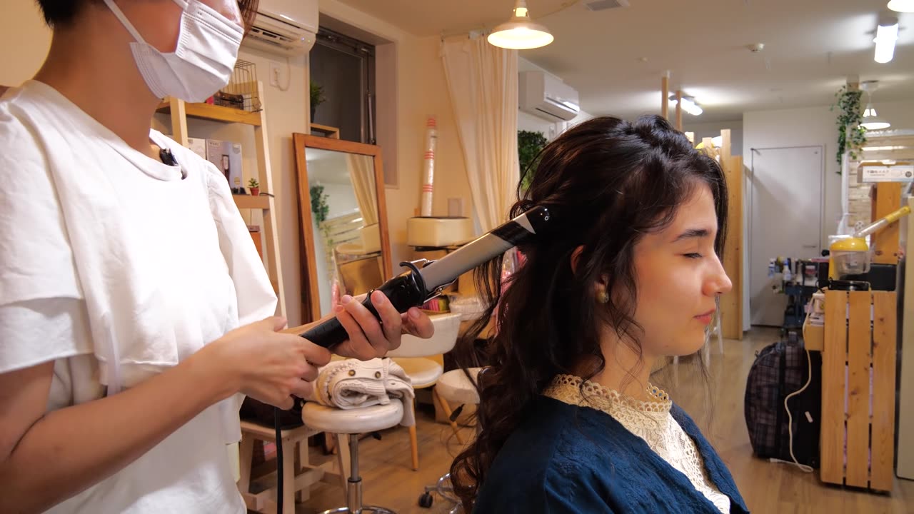 I got my first Beach Wedding Hairstyle in Tokyo, Japan (soft spoken)