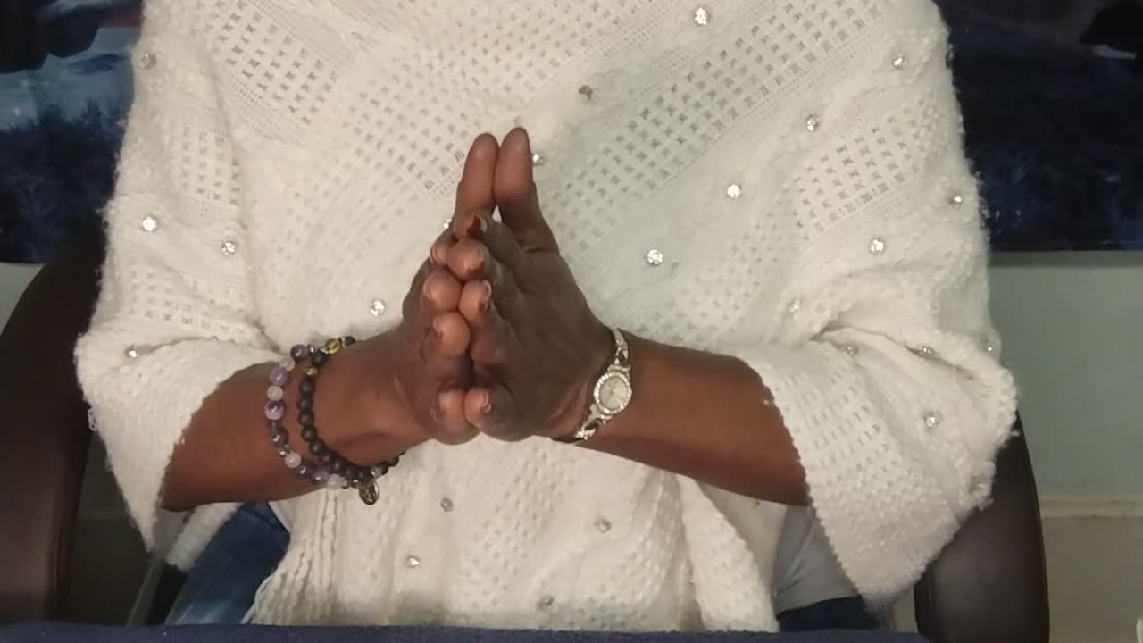 AQUARIUS ♒ IS IT TIME FOR LOVE AGAIN? ❤️