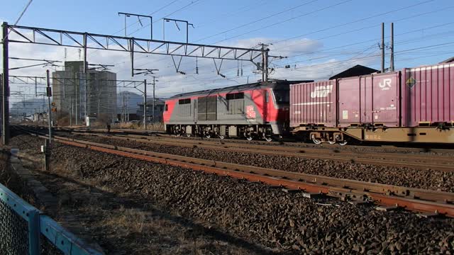 Locomotive with freight being separated