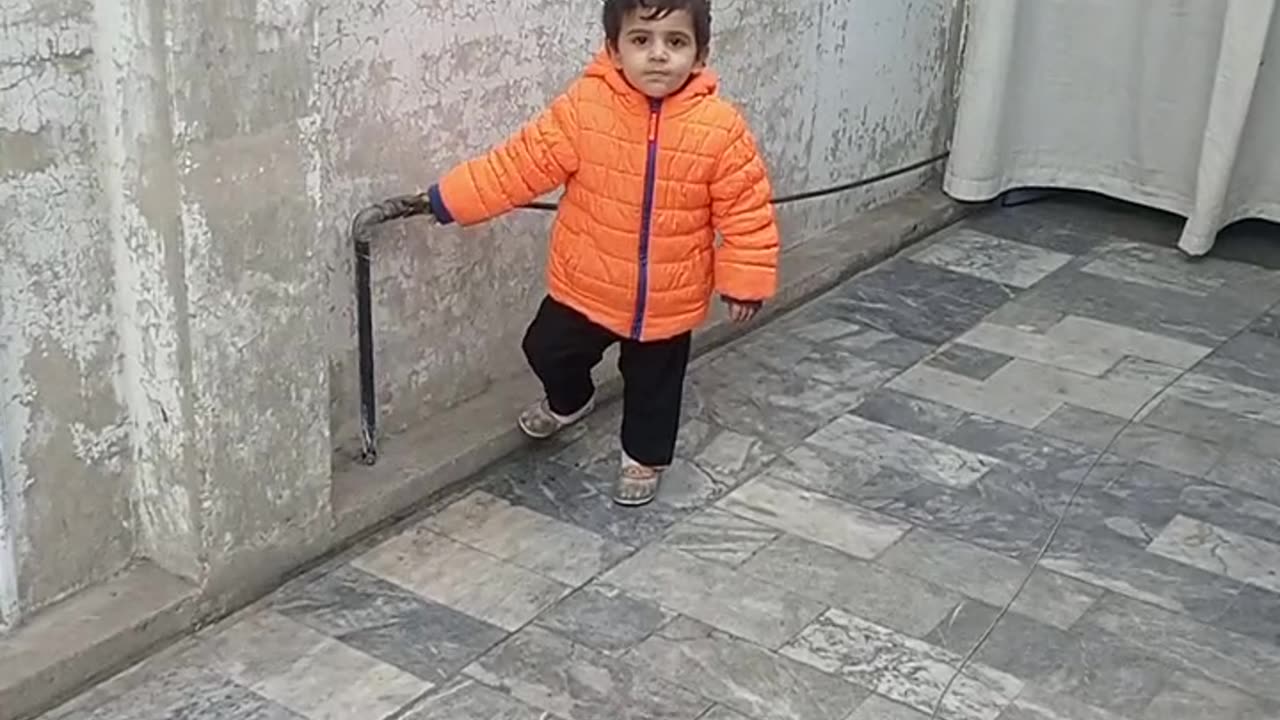 Say MashAllah cute baby girl is walking/#viral #video