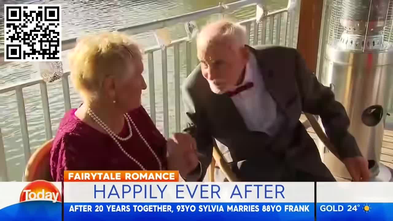 Hosts lose it over 93-year-old's raunchy joke