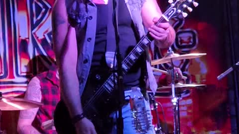 Wyld Ryde "Hold On Me"