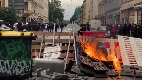 Antifa set fires to barricades set up in Germany