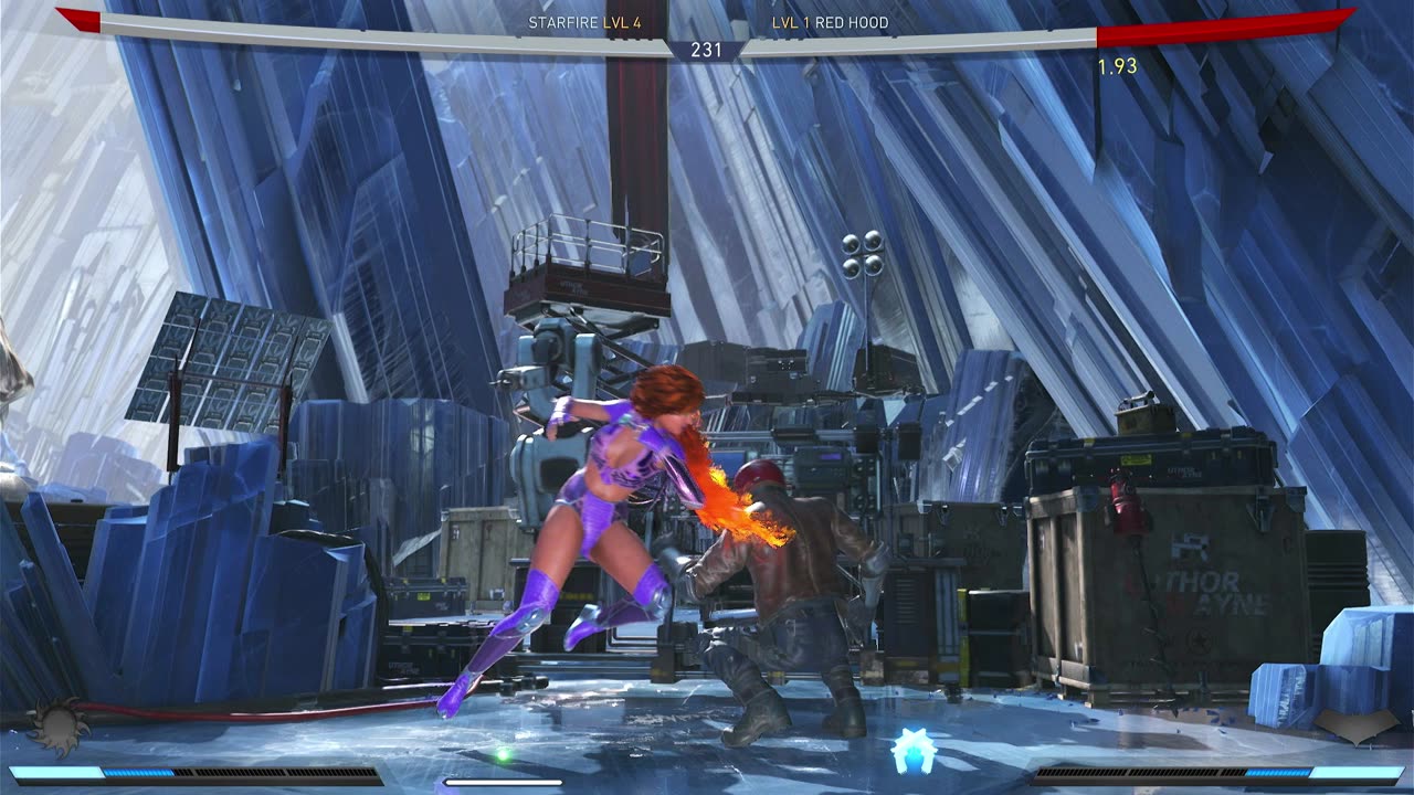 Starfire VS Red Hood