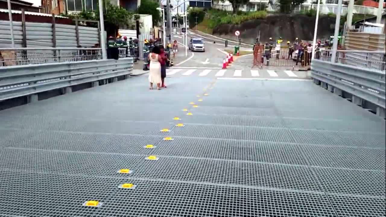 Passeio de Bike sobre a Ponte Hercílio Luz