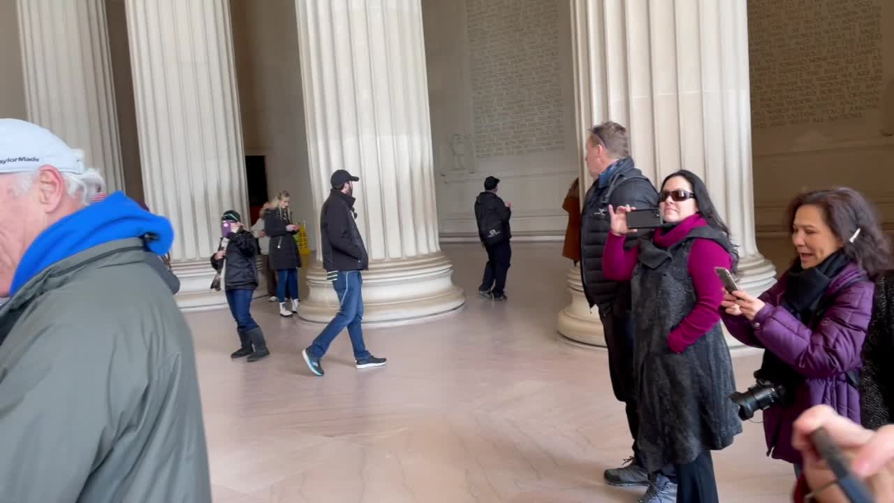 Patriots Sing National Anthem at Lincoln Memorial