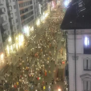 Mass protests against the COVID