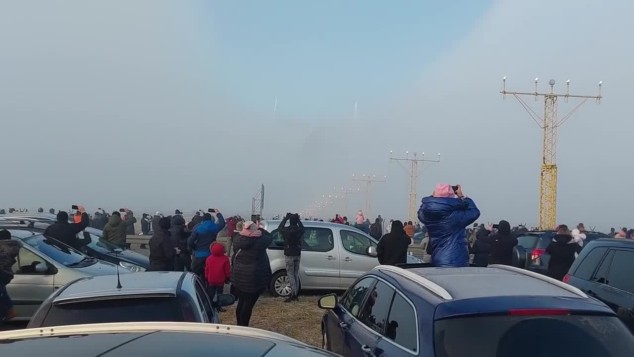 Spectacular landing of AN-225 yesterday in Poland