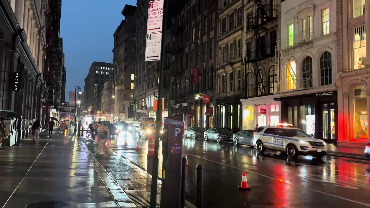 Night Rain Walk New York - Umbrella Rainfall And Street Sounds NYC