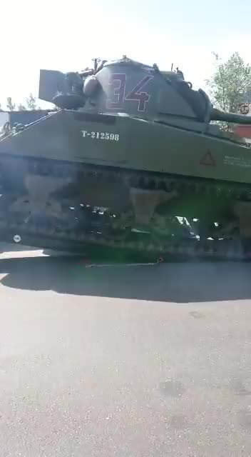 Dutch farmers brought a tank to help with their blockades