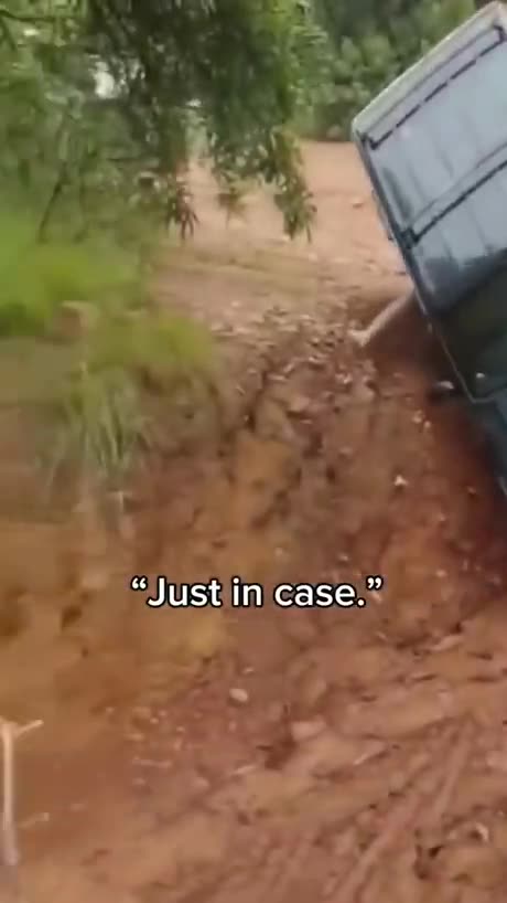 Upper body strength comes in handy 😂🤣