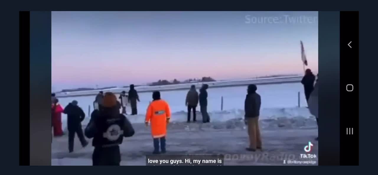 Children in Canada Thanking Truckers