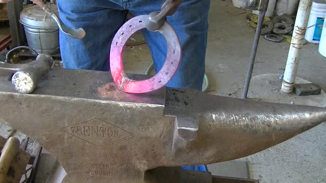 Farrier Practices: Forging, Spoon from Spike and Forge Welding Egg Bar Shoe by Kirk Adkins MS CJF