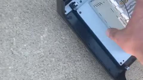 Touchscreen Installation Falls Flat on its Face