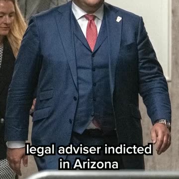 Trump Surrounding Himself With "Hell's Angels"