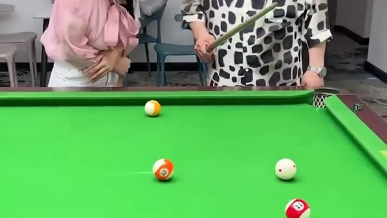 Funny billiards moment 345