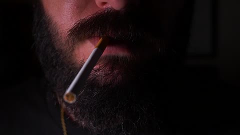 How a filmmaker lights a cig