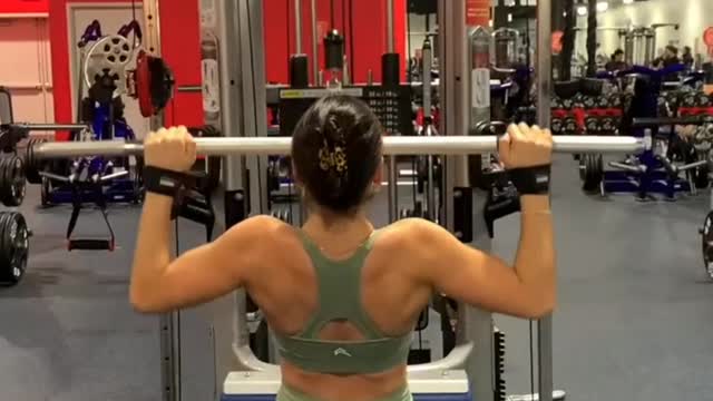 Workout - 1 / Best Attractive Back Workout At GYM