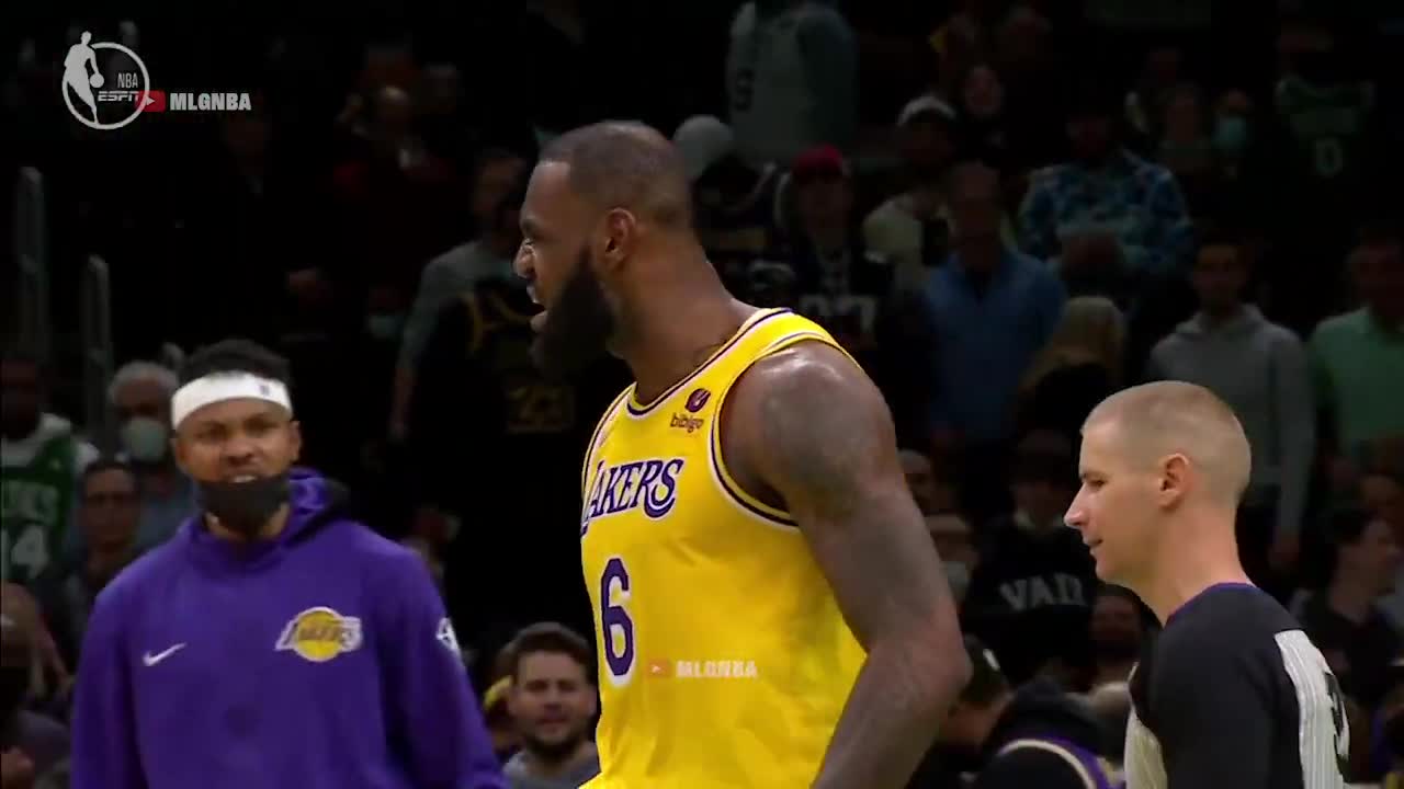 LeBron lets the referee know that he is not happy with the refereeing 🙃