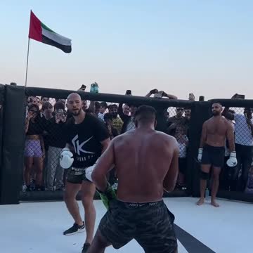 Top G in the RING 😎 [Andrew Tate]